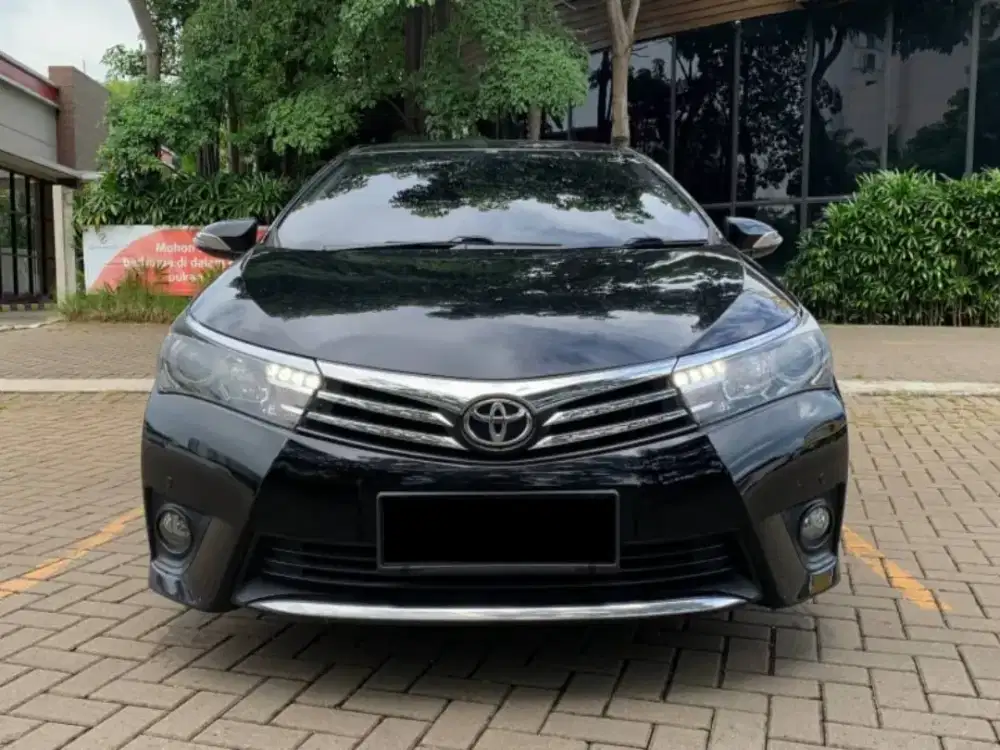 ISTIMEWA TERMURAH!! TOYOTA COROLLA ALTIS 1.8 V AT MATIC 2015 HITAM