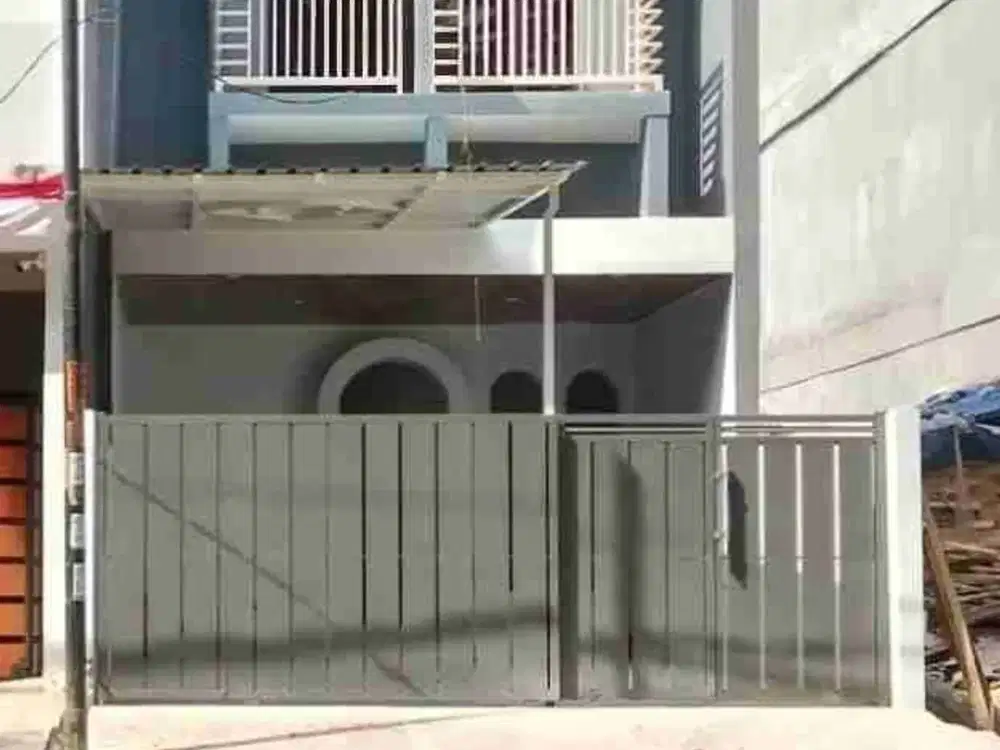 Rumah 2 Lantai siap Huni di Kertomenanggal, Gayungan, Sby Selatan