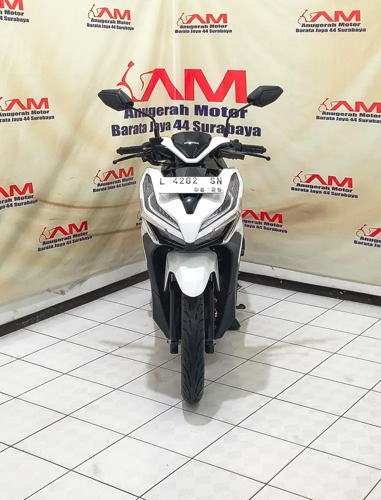 Honda Vario 125 CBS Tahun 2018 warna putih