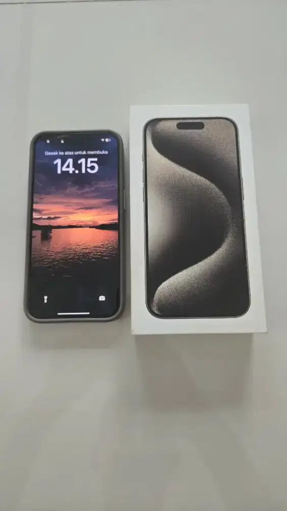 Iphone 15 pro 256 gb ex resmi indo titanium grey