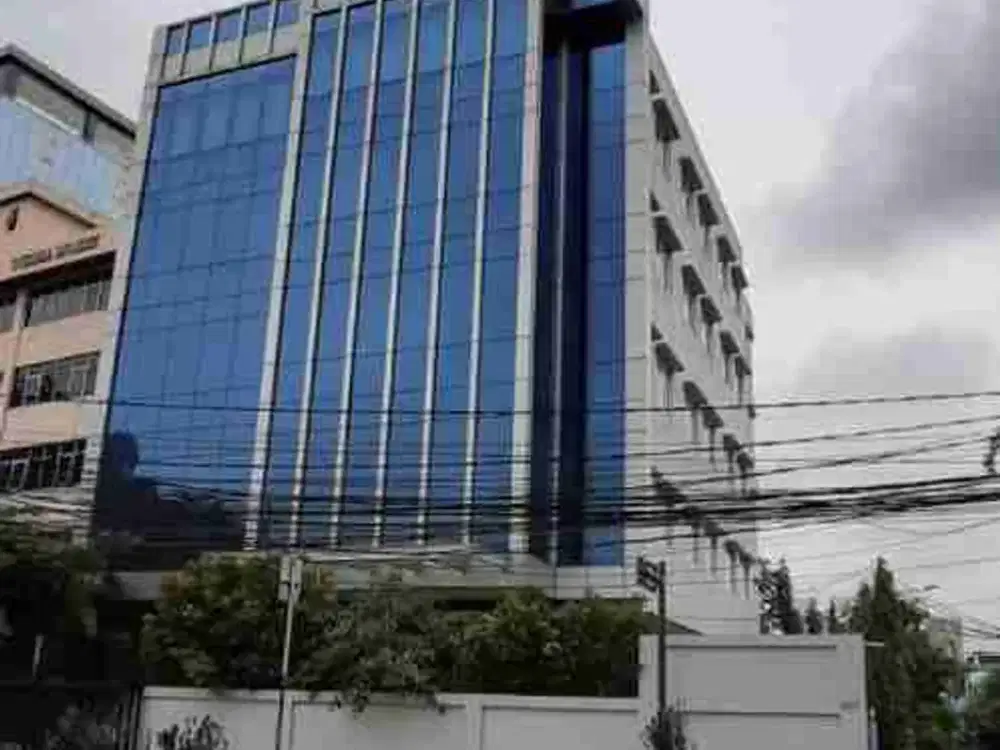 FOR SALE OFFICE BUILDING BRAND NEW JL. RADEN SALEH RAYA CIKINI JAKARTA PUSAT
 SHM
Luas Tanah 800m²
Luas Bangunan 2500m²
Lantai: 6.5 lantai (termasuk Basement)
-Kamar Mandi: 11 (5 lantai @ 1 kamar mandi pria & 1 kamar mandi wanita + 1 kamar mandi basement)