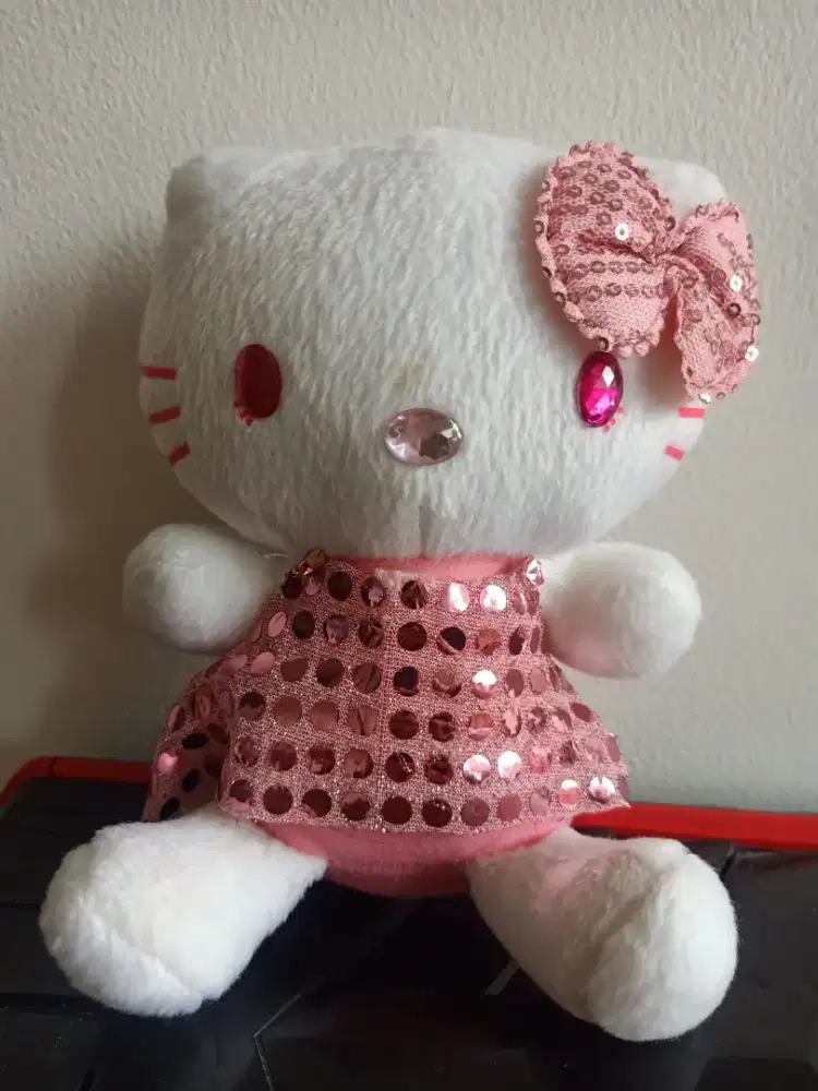 Hello Kitty kecil