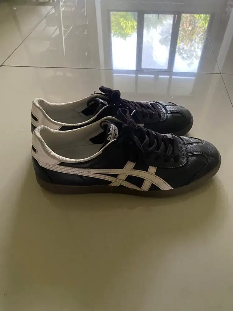 onitsuka tiger tokuten