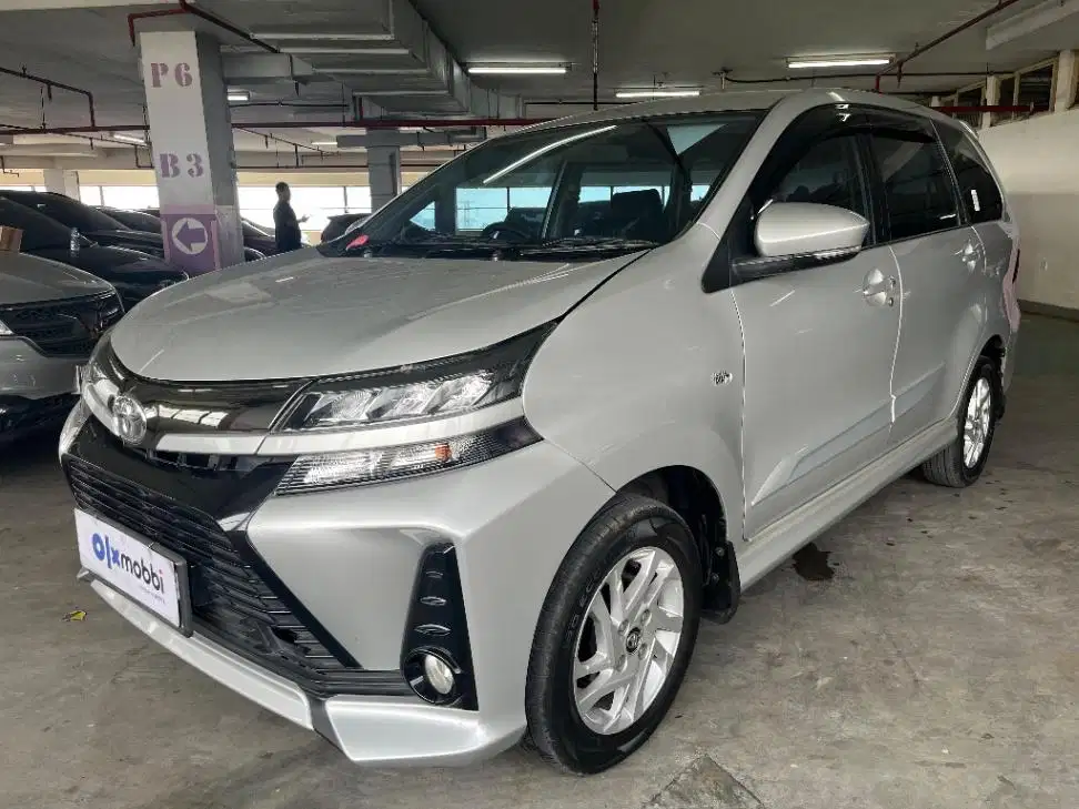 Pajak Panjang Toyota Avanza  1.3 Veloz Bensin-AT 2020 Silver