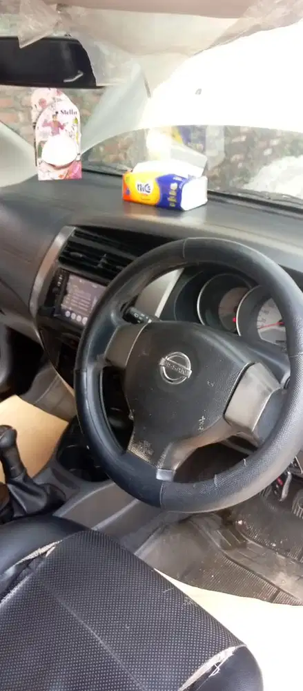 Nissan Grand livina 2012 Bensin