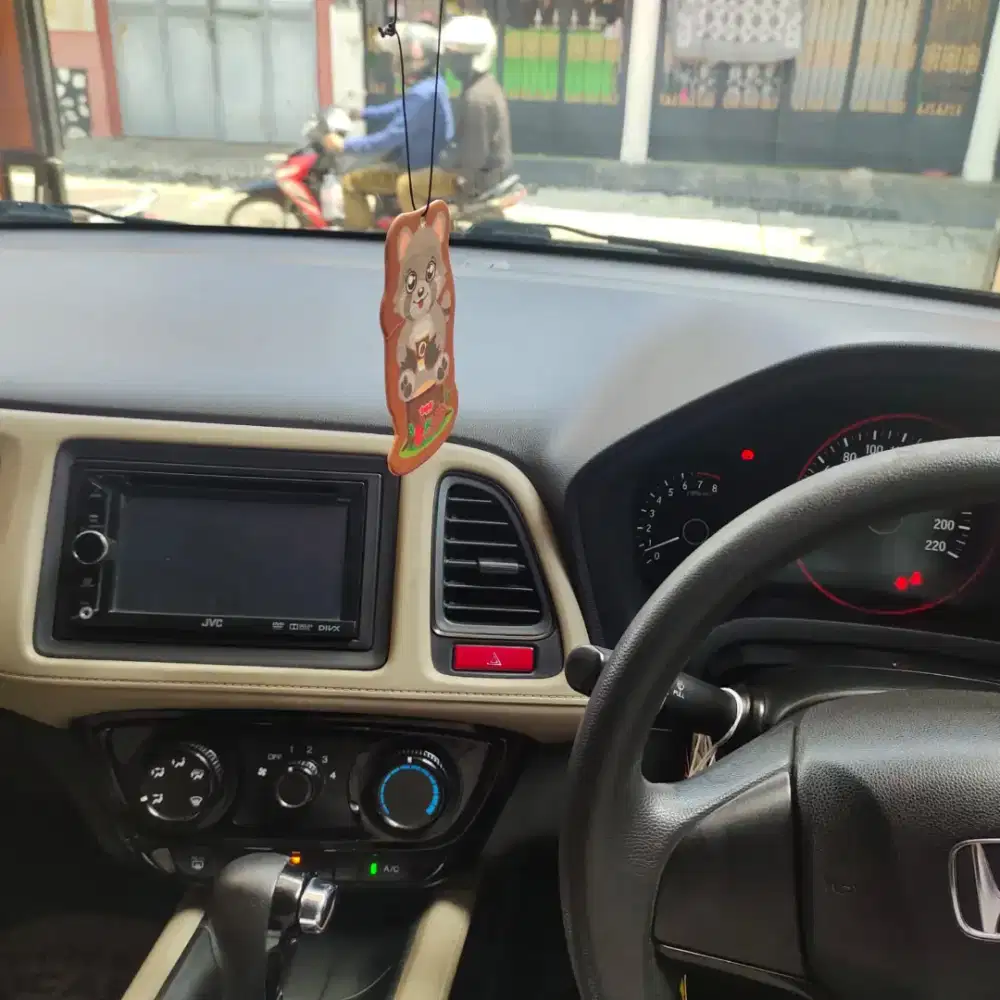 MOBIL HR-V THN 2016 MATIC TYPE S