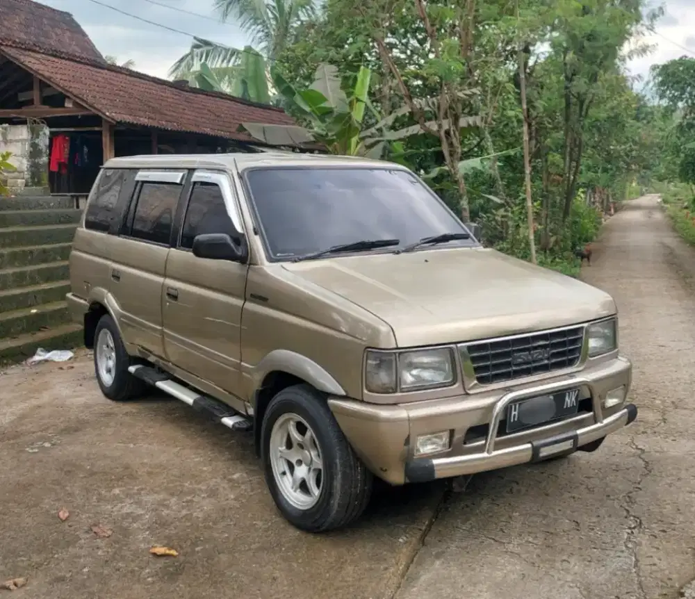 2000 Isuzu Panther NewHi-Grade