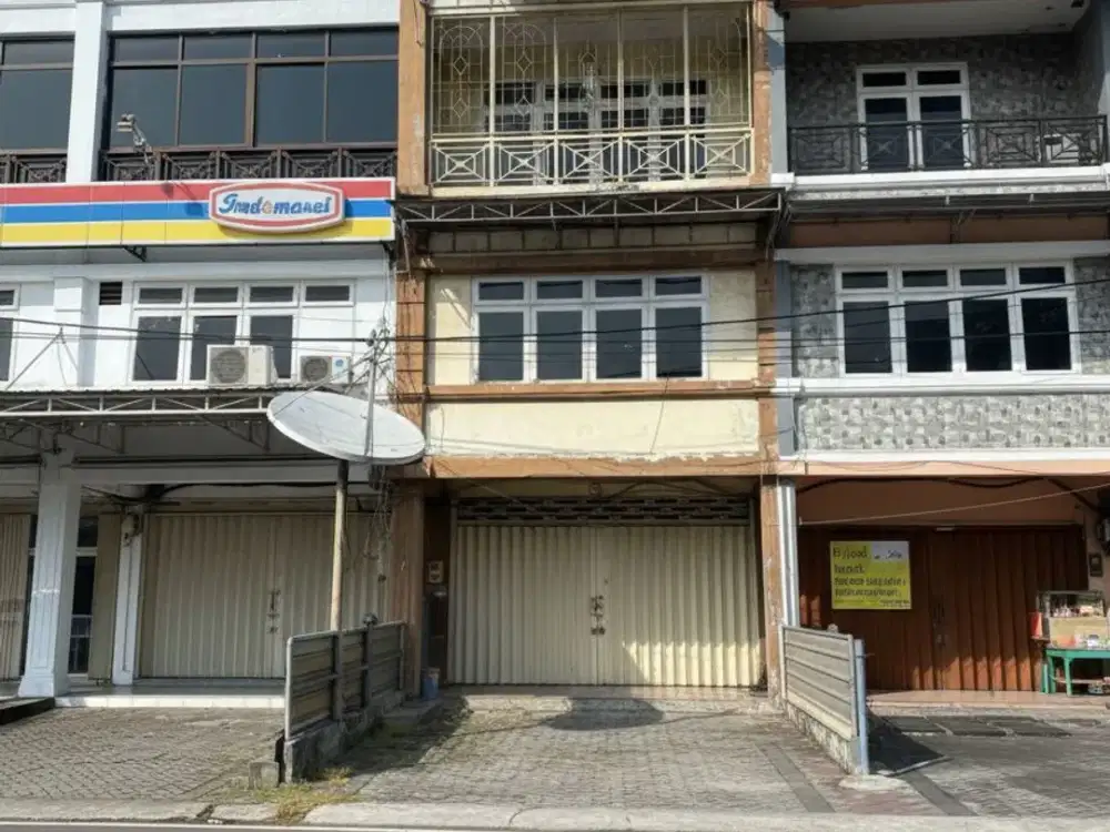 Ruko Nirwana Eksekutif STRATEGIS SIAP HUNI