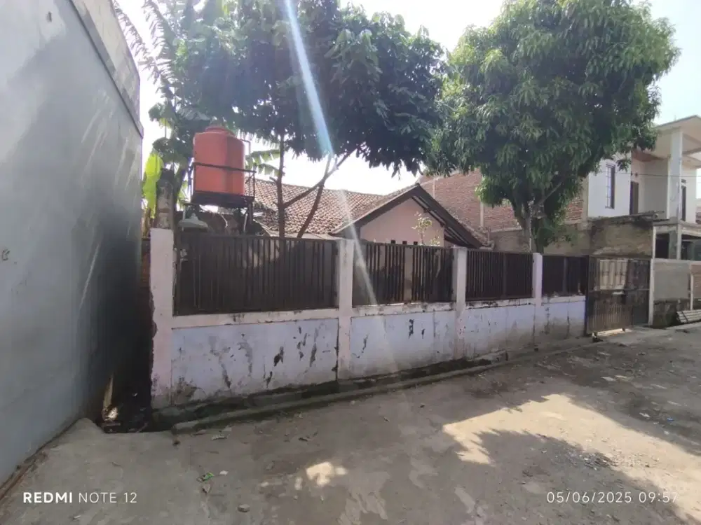 Rumah Terawat Lokasi Dekat Pintu Tol Margaasih di Sayap TKI