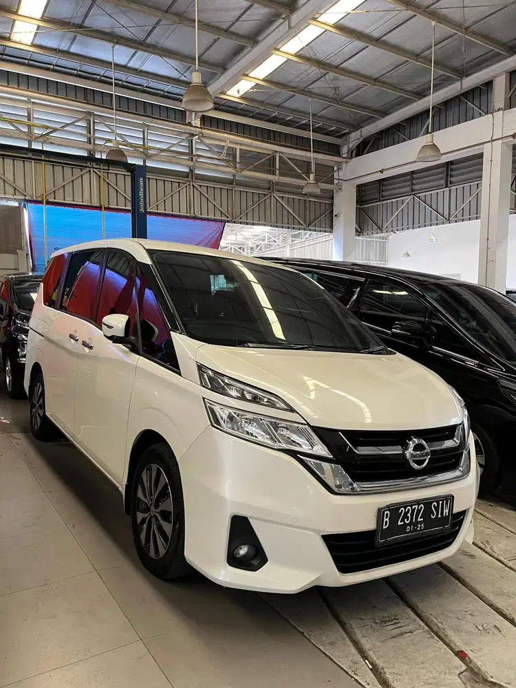 Nissan Serena 2.0 X AT 2019 Putih