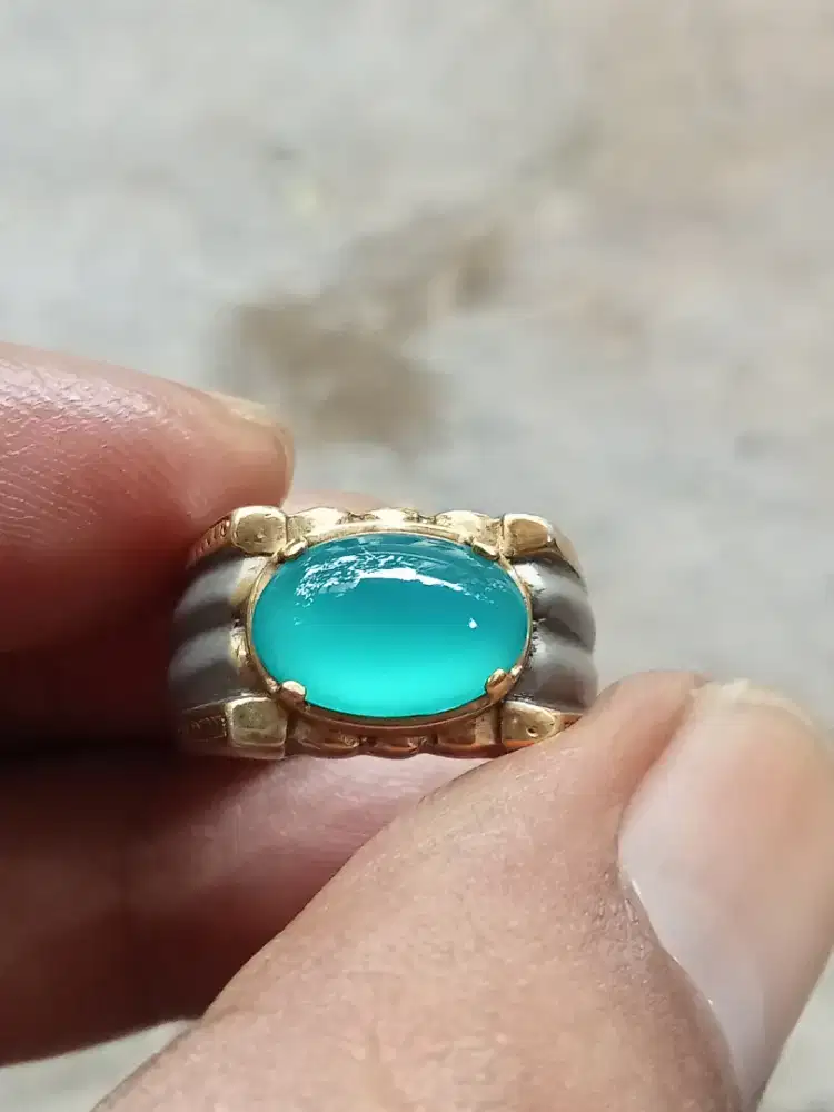 cincin bacan kristal