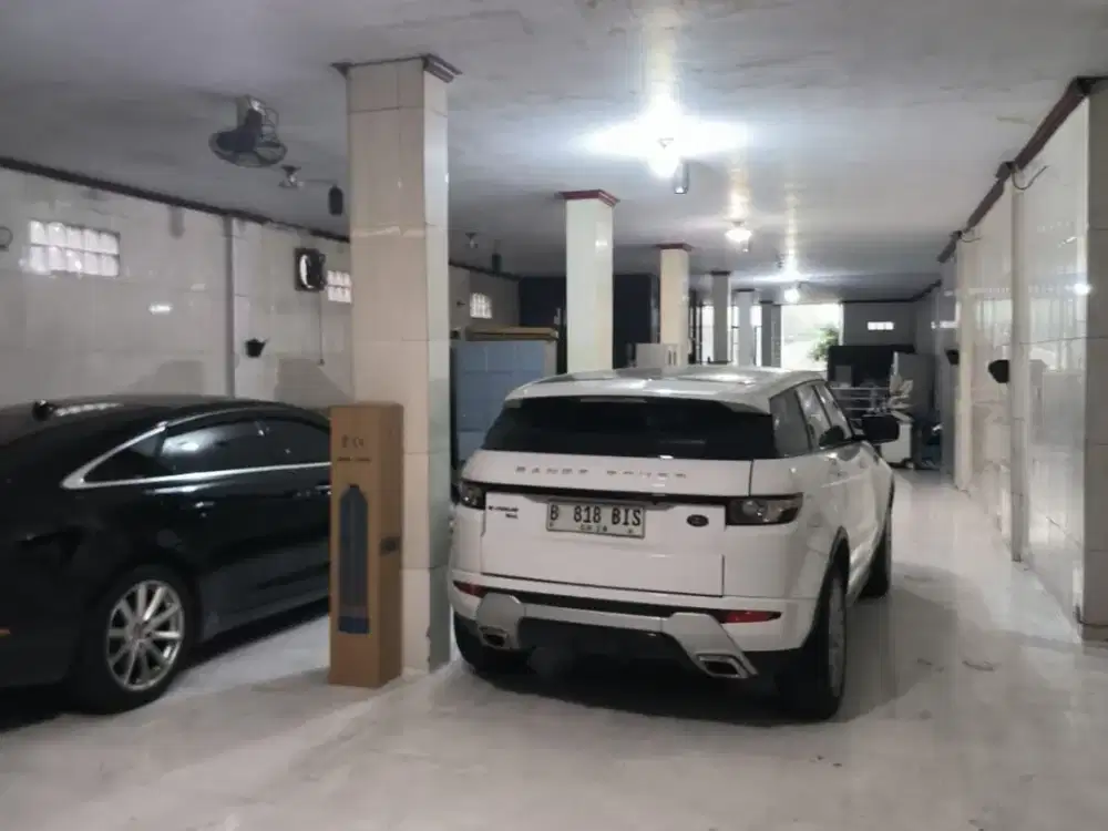 Ruko Super Luas 3.5 Lantai Jakarta Timur - Pinggir Jalan Raya & Ada Rooftop