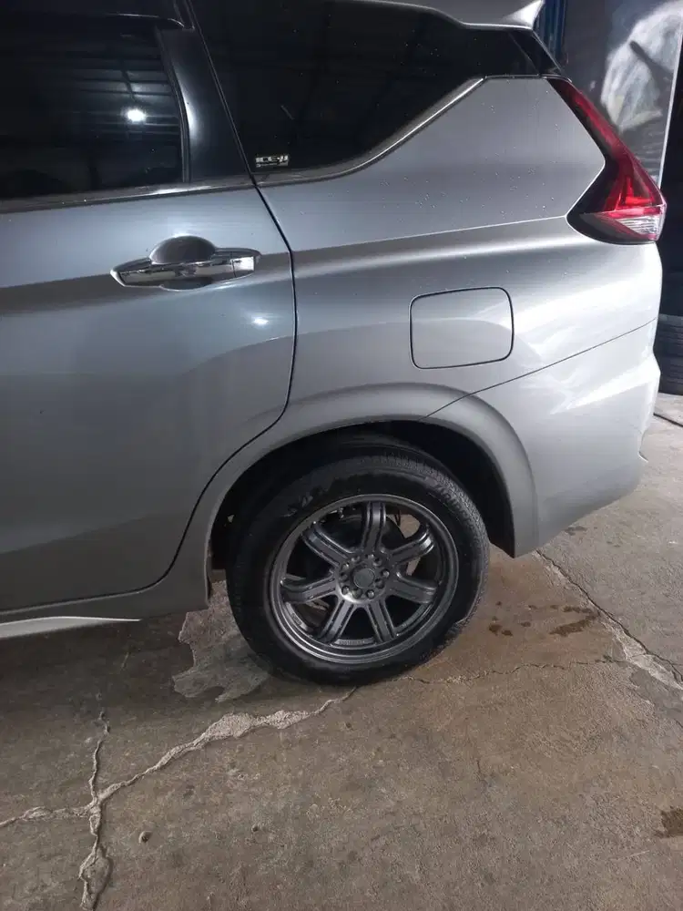 Velg HSR  R17 PCD 5 x 114,3  + Ban 215/60/R17