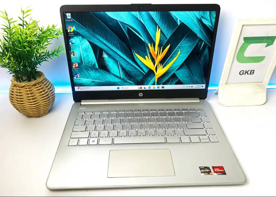 Laptop HP 14s Garansi Resmi aktif Panjang worth it untuk kerja kuliah