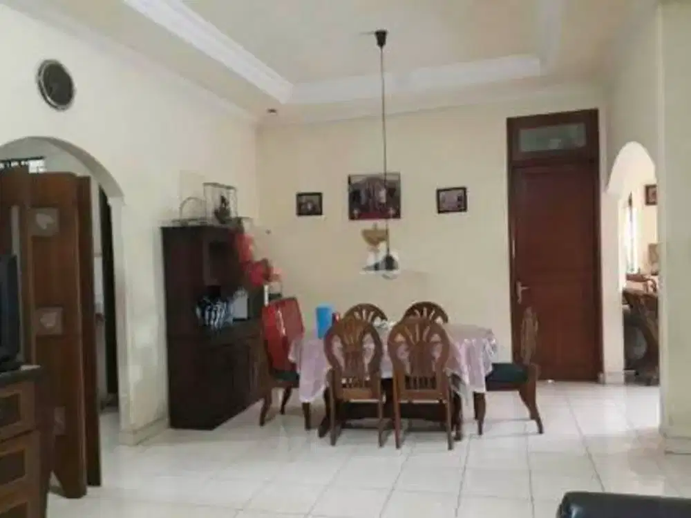 Dijual Rumah ukuran 16x20m di Kav. DKI Meruya