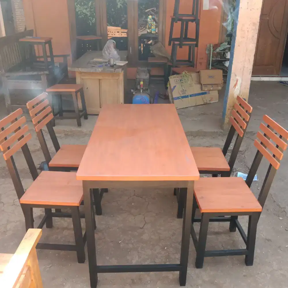 Meja kursi resto masakini