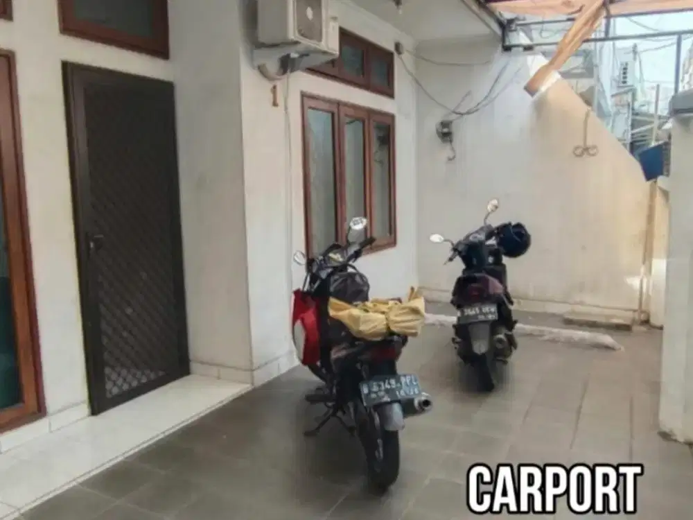 Dijual Rumah 1lt lokasi strategis di Tanjung Duren