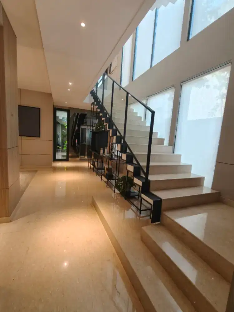 Enchante 10x22, 12x25, 12x31 Marmer + mewah + baru + lift & strategis