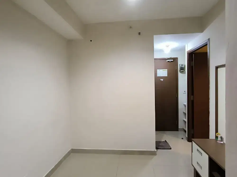 Apartemen 2BR Siap Huni Sangat Dekat ke Pusat Kota di Sudirman Suites
