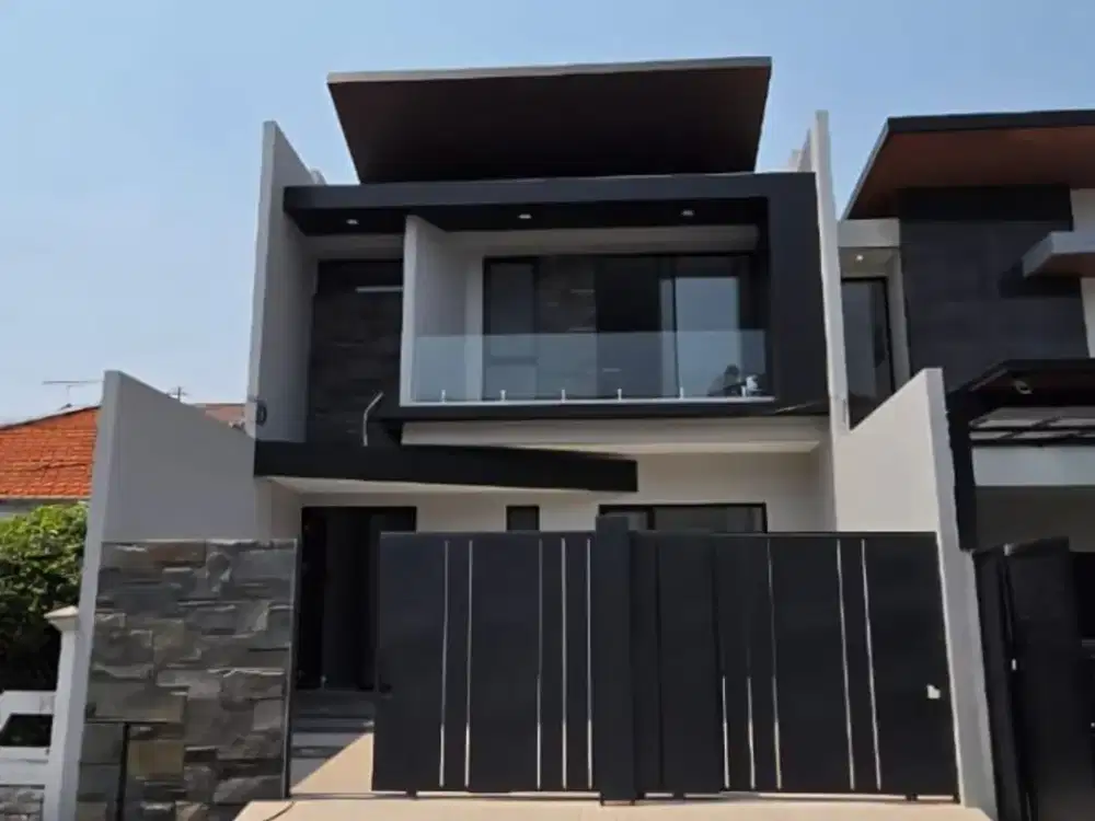 RUMAH BARU SIAP HUNI,MANYAR JAYA