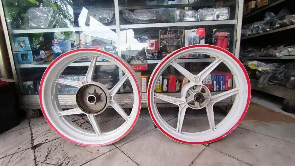Velg motor vixion