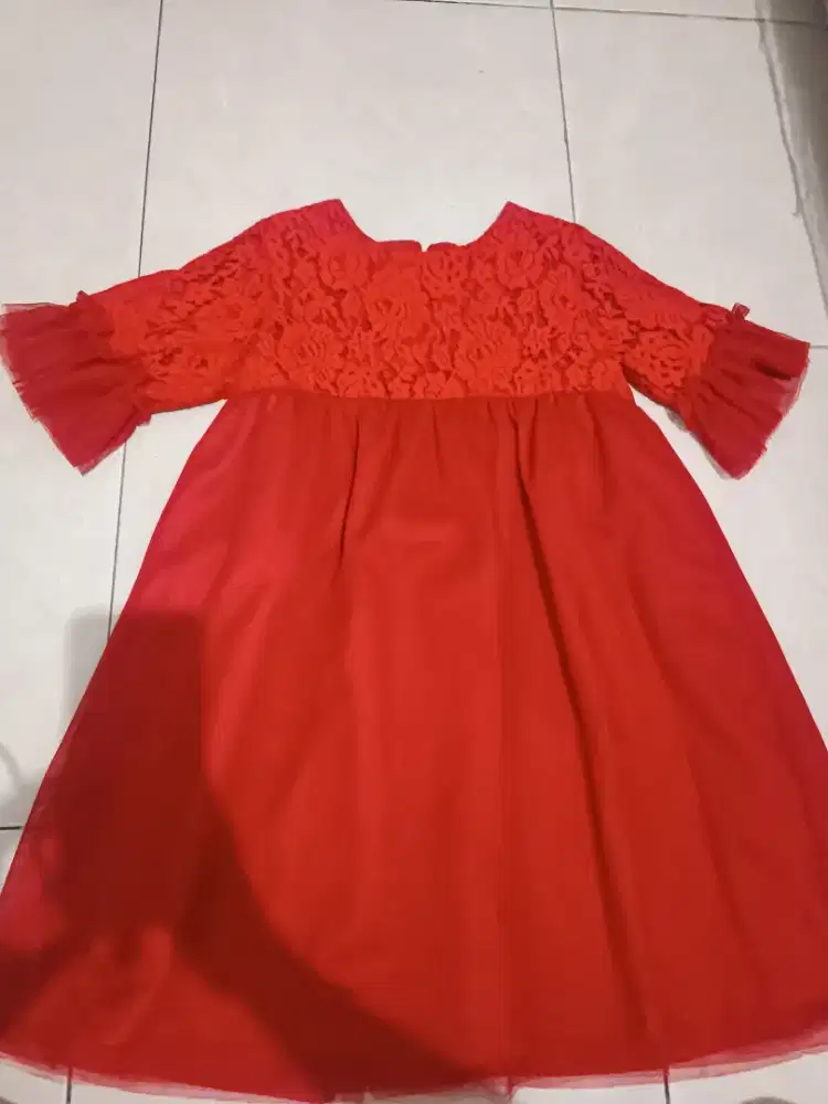 Preloved dress anak warna merah