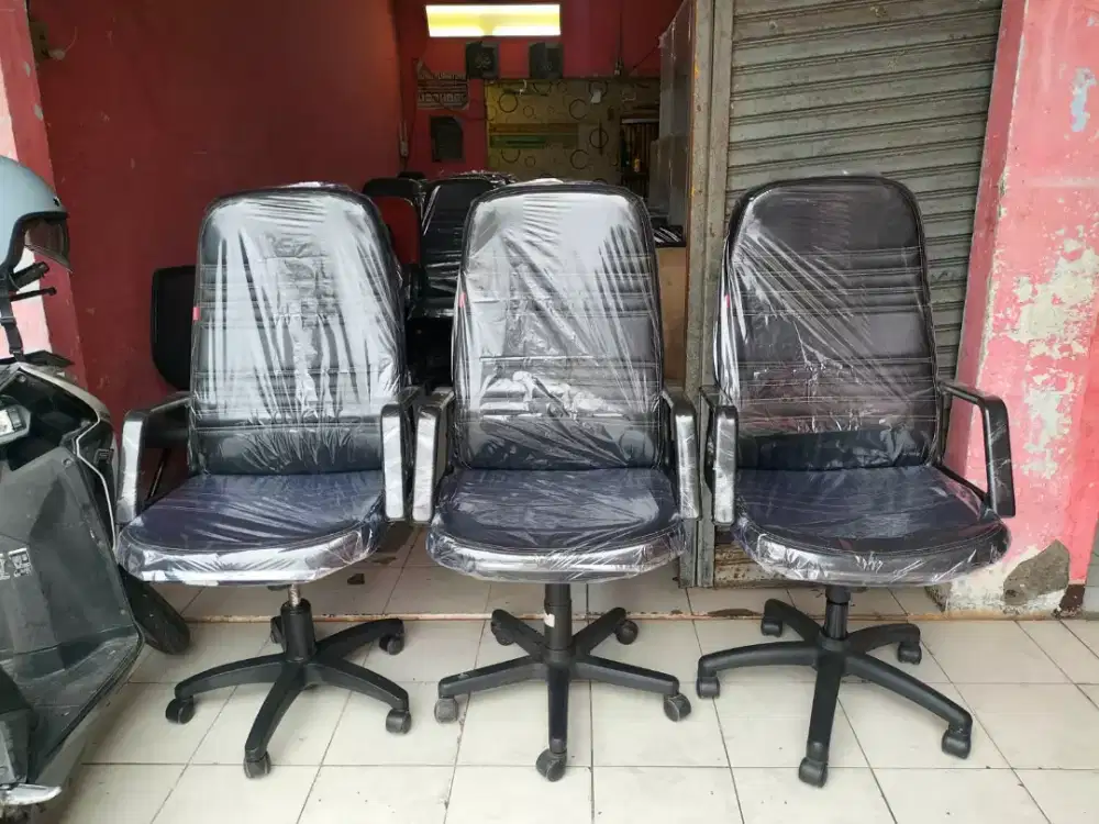 Kursi kantor direksi