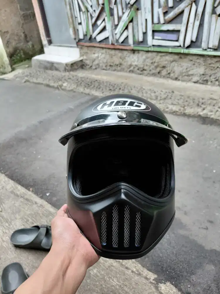 Helm HBC Cakil Hitam Doff