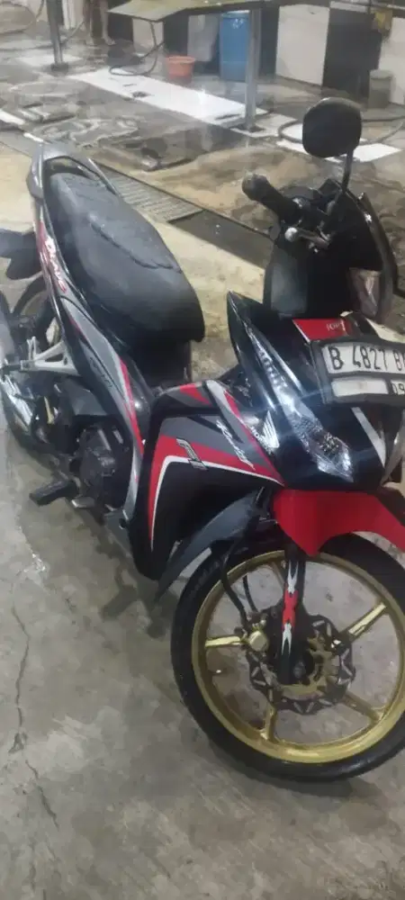 HONDA BLADE TAHUN 2014