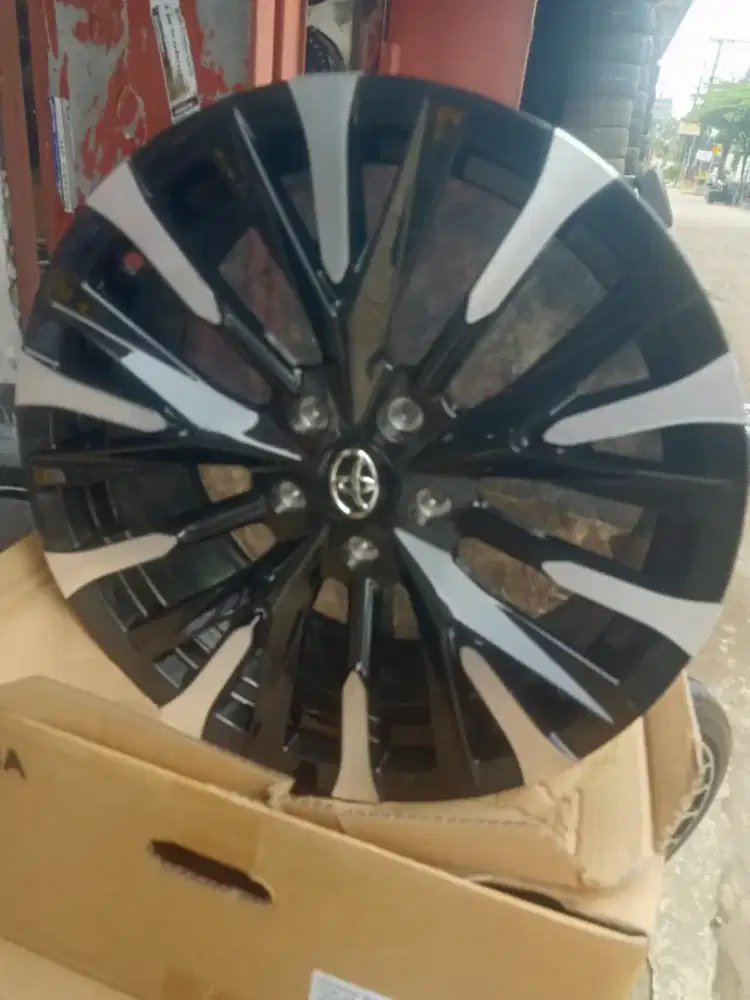 Velg Alphard reply 18 x 8in hole 5 pcd 114,3