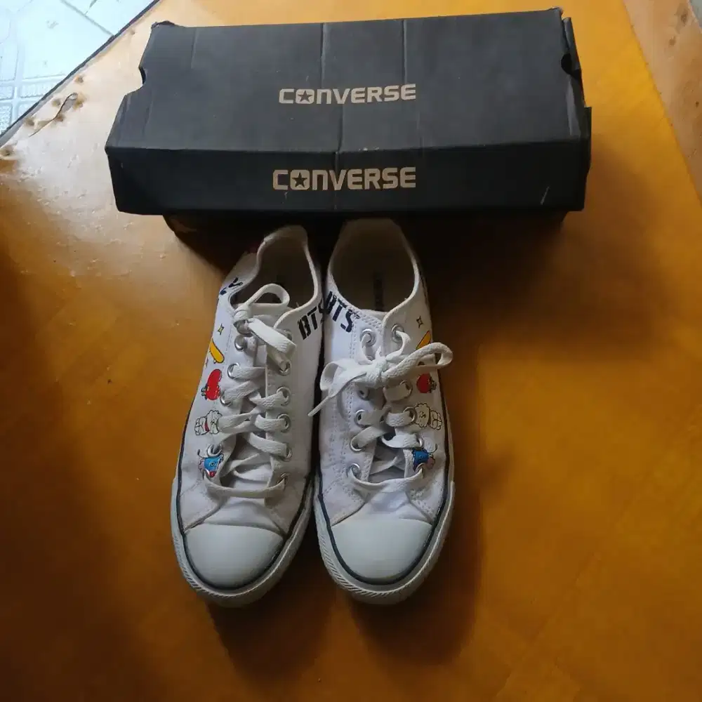 Sepatu converse edisi bts original
