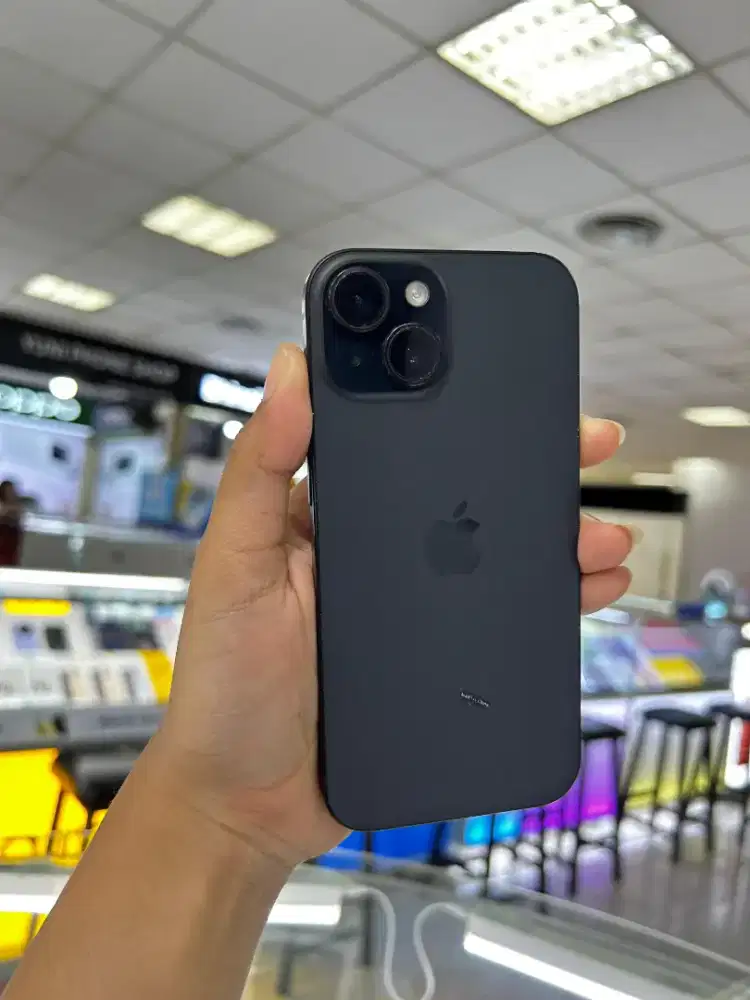 Iphone 15/128 ex iBox hitam BH 88%