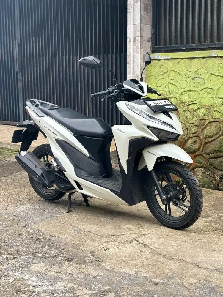 Honda Vario 150 Smartkeyless 2019 Putih N Malang Koko Motor