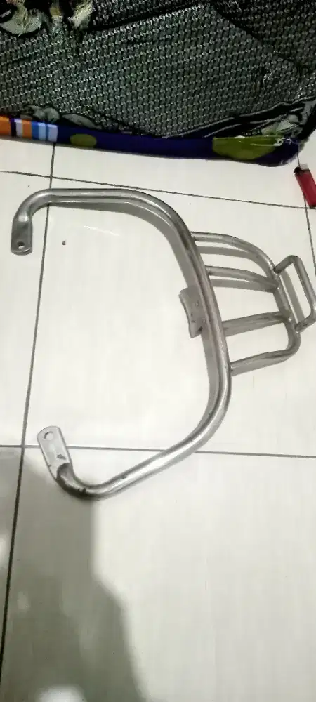 Behel Vesmet masi Bagus Lok Kemanggisan