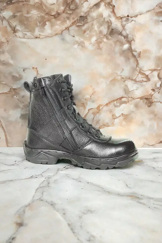 Original Sepatu safety area industri berat Bontang