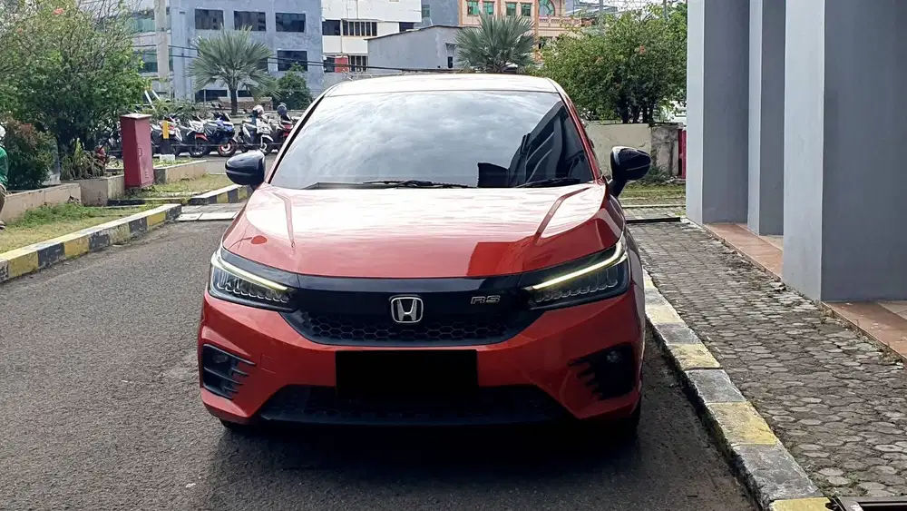 Honda City Hatchback HB 1.5 RS Facelift Orange 2023 Like New Low Km7Rb