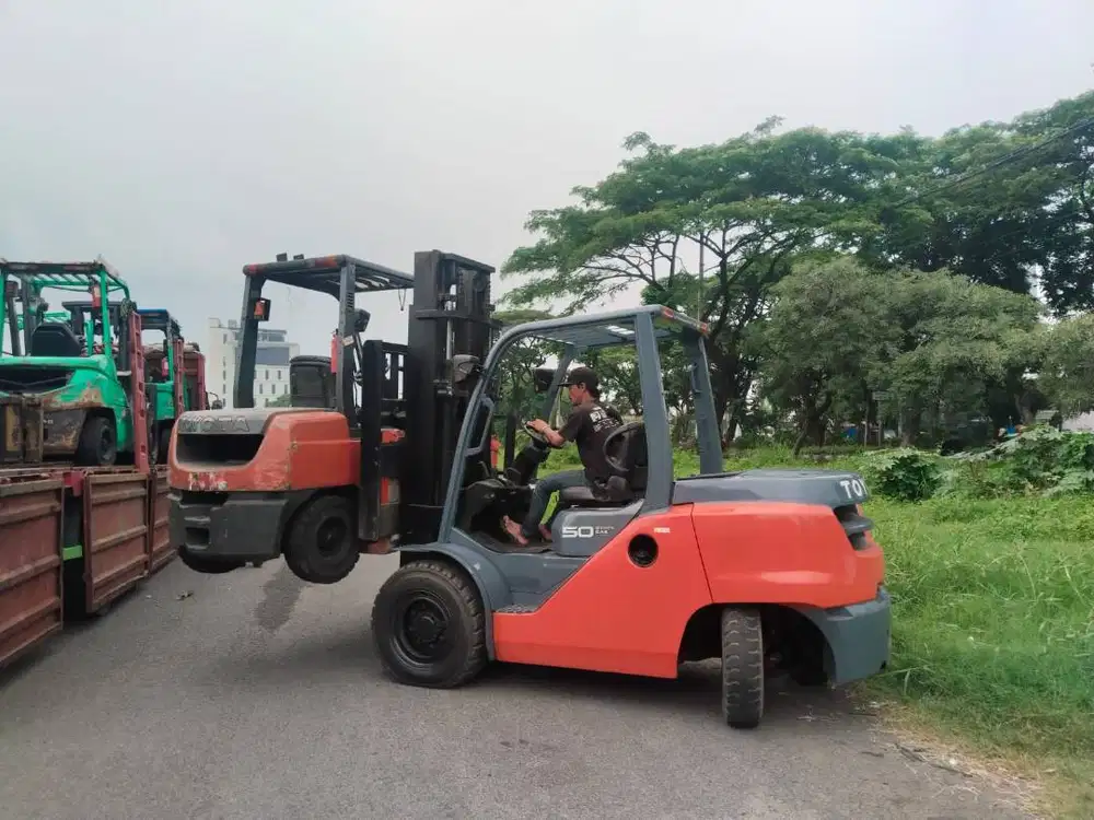 TOYOTA 8FD50 5 TON UNIT NORMAL SIAP KERJA