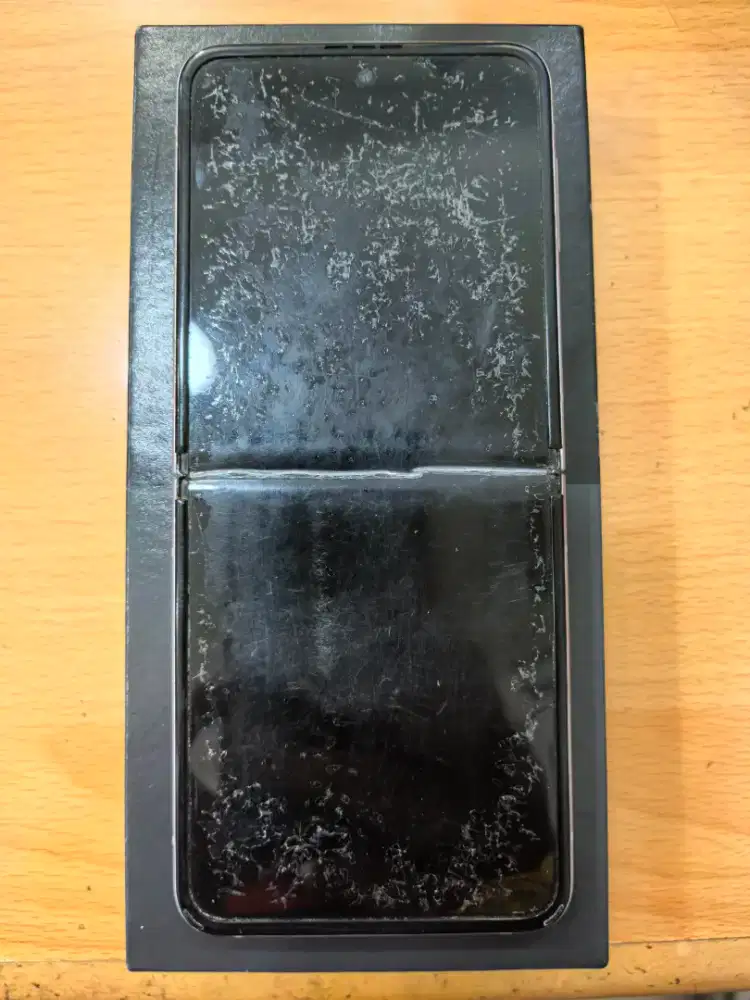 Samsung zlip 3 second 8/256gb