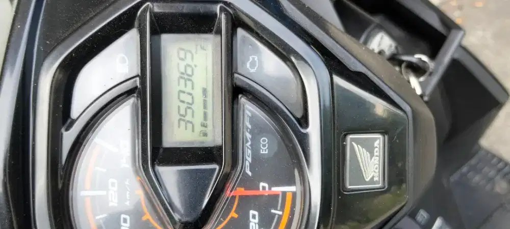 Honda Beat ECO FI 2017 km rendah