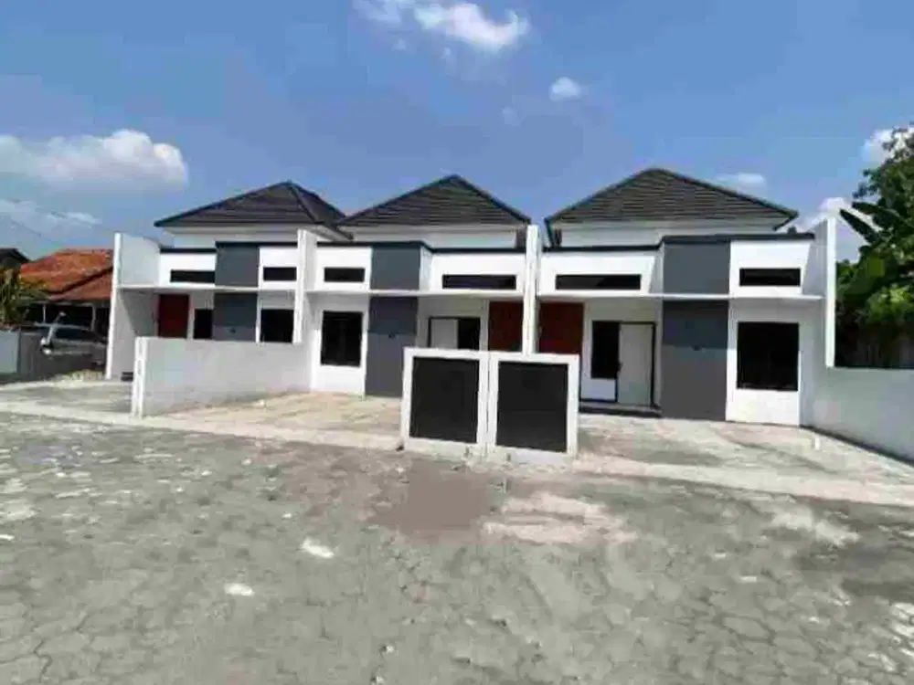 Rumah di dolog, 3 menit Swalayan Aneka jaya Wolter Monginsidi