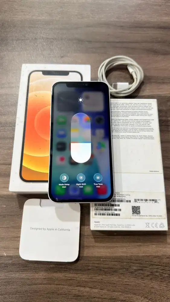 Iphone 12 White 128GB Resmi Ibox Fullset.