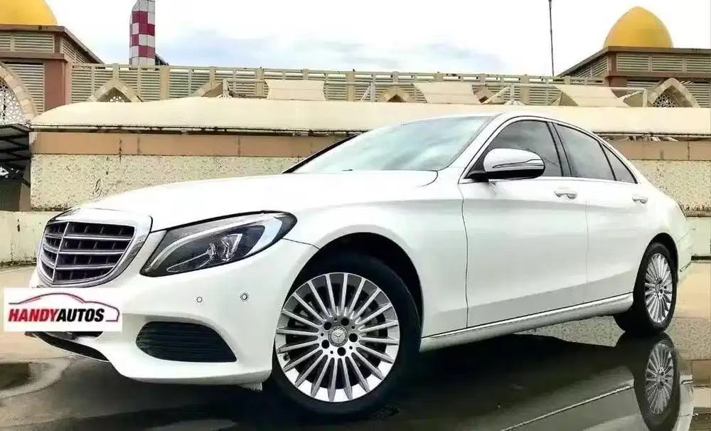 Mercedes Benz C250 Sunroof Tahun 2015 Automatic Putih