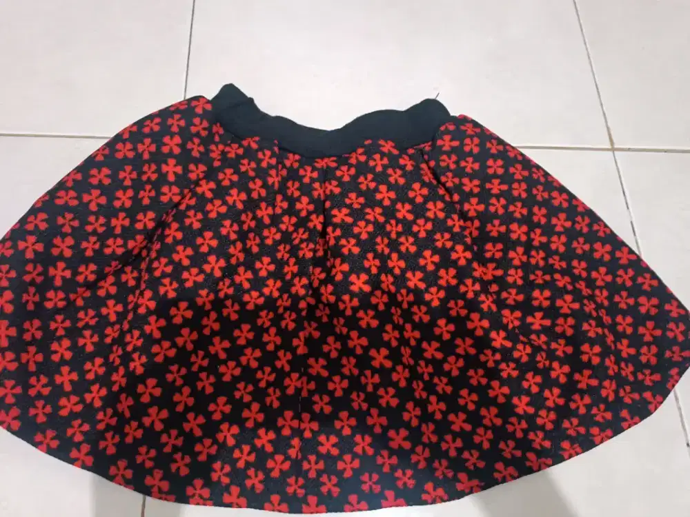 Preloved baju anak perempuan dapat 3