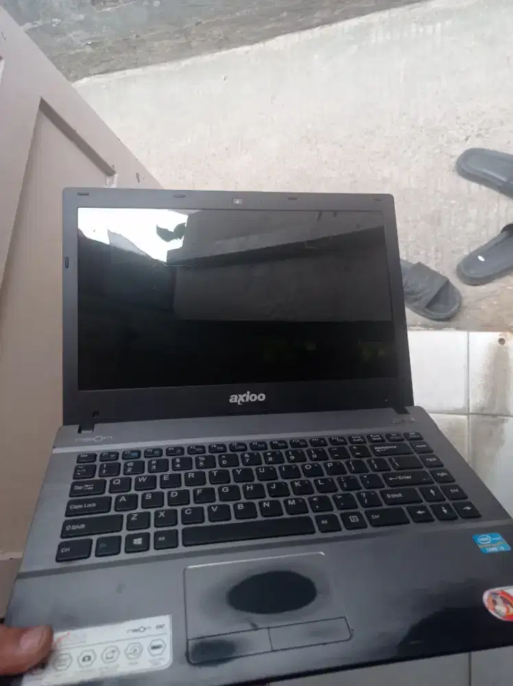 Jual Laptop Axioo neon RNE Intel core i3