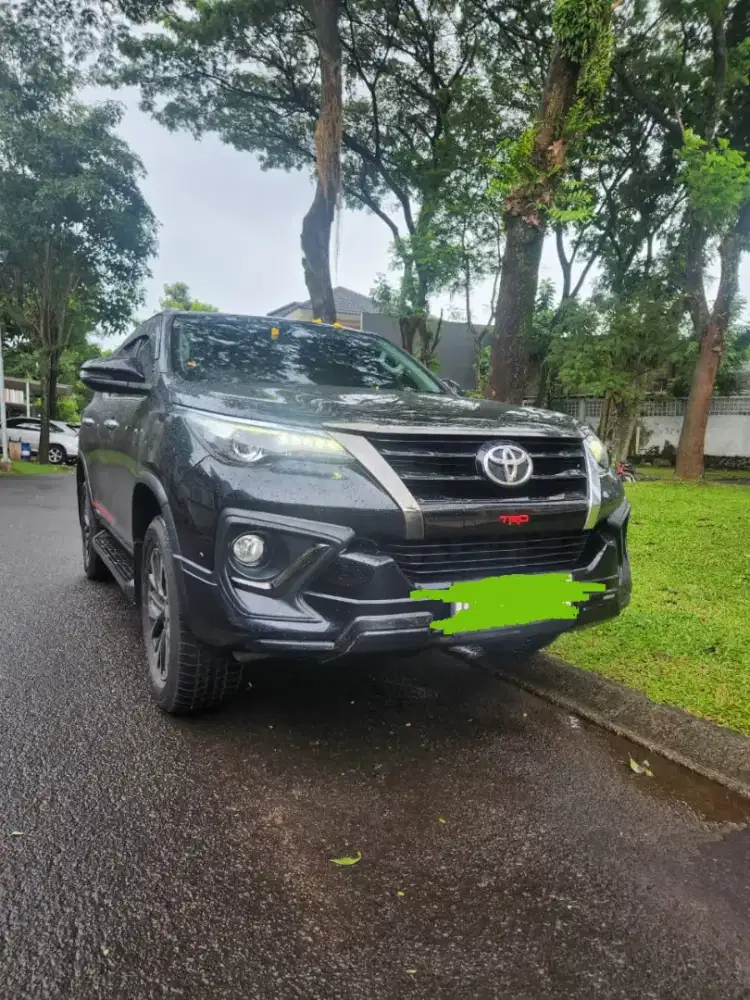 DIJUAL SEGERA !! VRZ TRD A/T 2020 HITAM