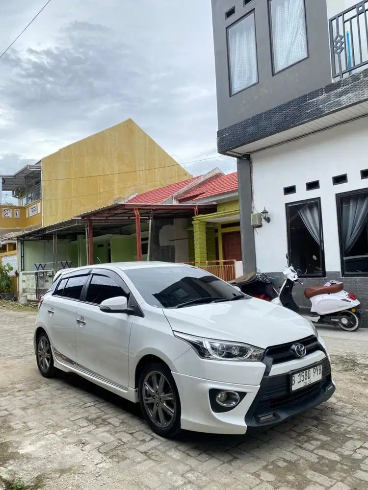 Toyota Yaris S TRD Matic 2015 KM Low