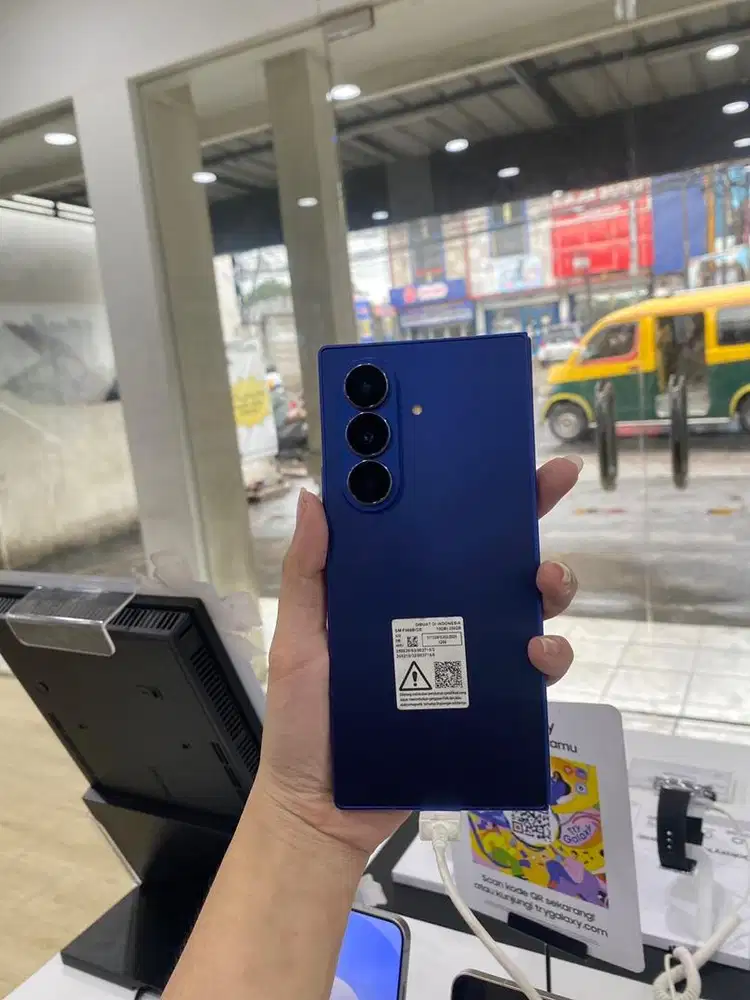 SAMSUNG GALAXY Z FOLD7