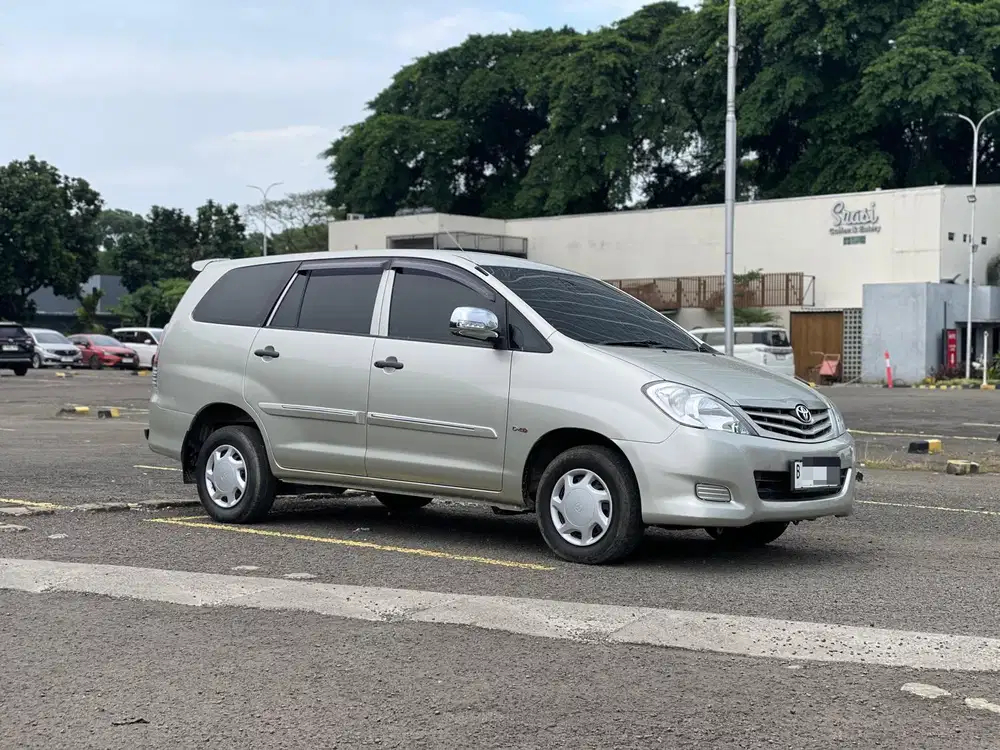 Jual Cepat Innova 2.5 E Diesel Solar MT Manual 2011