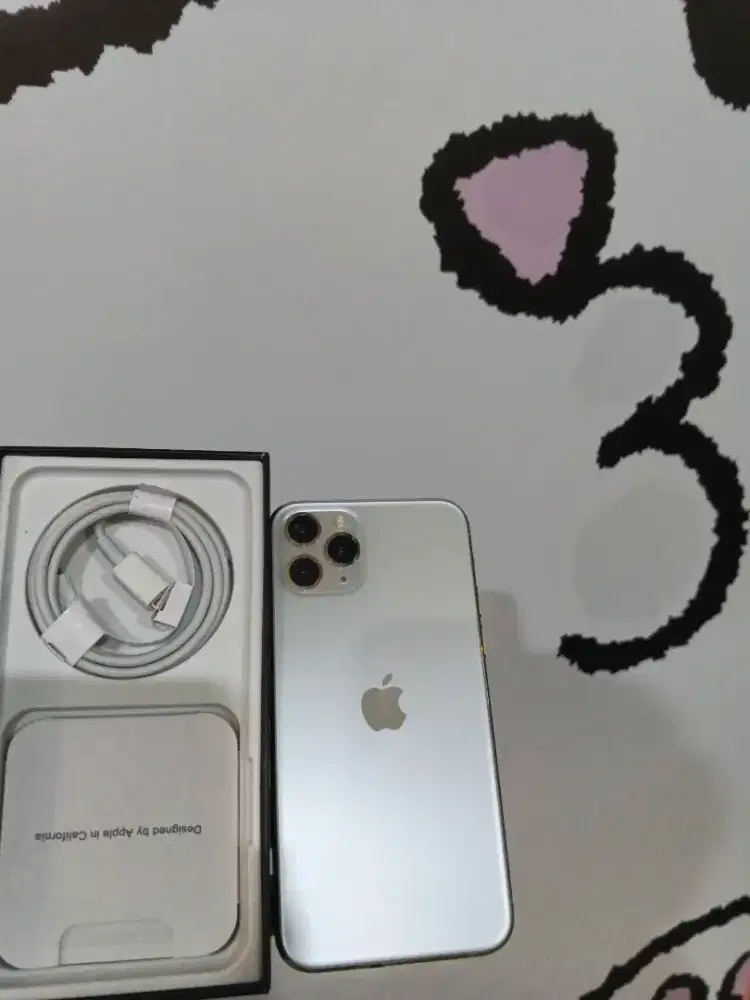 Iphone 11 pro 256gb jus memori gede