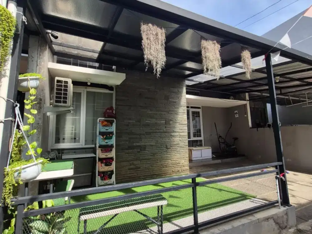 Dijual Rumah Nyaman cantik siap huni di Komplek Puteraco Grande Ujungberung